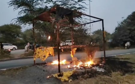 नीमच-महू हाईवे पर 4 किलोमीटर लंबा जाम, आरटीओ कर्मचारियों की मनमानी के खिलाफ भड़के ट्रक ड्राइवर्स