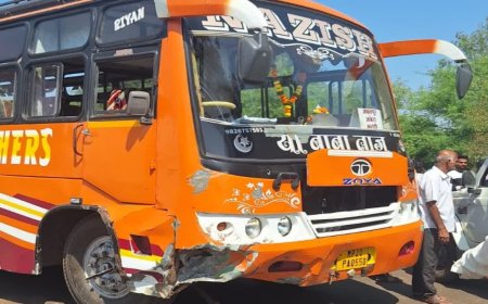 अभाना में भीषण सड़क हादसा, 2 छात्राओं की मौत के बाद ग्रामीणों ने किया चक्काजाम
