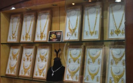 सोना-चांदी की कीमतों में आई भारी गिरावट, इंदौर में चांदी ₹4,200 टूटी