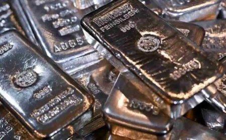 चांदी की कीमतों में बड़ी गिरावट, 10 महीने के निचले स्तर पर आई, सोना भी सस्ता हुआ