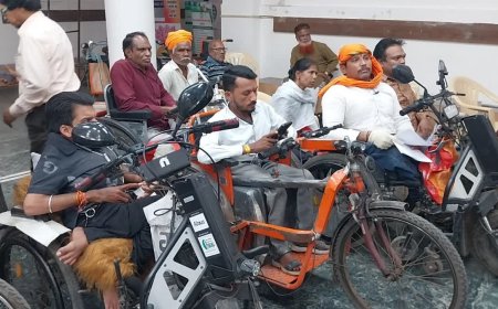 जबलपुर में 23 हजार दिव्यांग पेंशनधारियों का प्रदर्शन, ई-केवाईसी और लेट पेमेंट को लेकर प्रशासन पर उठाए सवाल