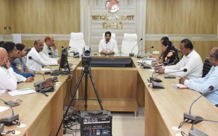 सिंगरौली के आदिवासी बच्चों के लिए अनोखी पहल, कलेक्टर गौरव बैनल की कोशिश से सरकारी स्कूलों में मिलेगी NEET की ऑनलाइन कोचिंग