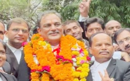 बार एसोसिएशन अध्यक्ष मृगेंद्र सिंह का WhatsApp अकाउंट हुआ ब्लॉक, हाईकोर्ट में याचिका दायर
