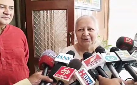पूर्व लोकसभा अध्यक्ष सुमित्रा महाजन ने सीएम डॉ. मोहन यादव से की मुलाकात, मजाकिया अंदाज में बोलीं- 'नौकरी मांगने आई थी'