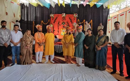 पुलिस लाइन में हर्षोल्लास के साथ मनाया गया विजयादशमी पर्व, कलेक्टर और एसपी ने किया विधि-विधान से शस्त्र पूजन