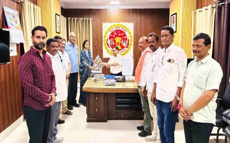महापौर और एमआईसी सदस्यों ने नगर निगम आयुक्त राजकुमार खत्री के खिलाफ संभागायुक्त से की शिकायत
