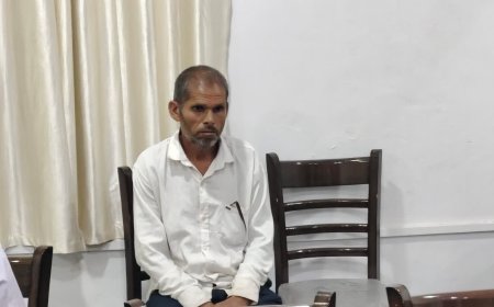 कलेक्ट्रेट परिसर में लोकायुक्त का छापा, जनजाति कार्य विभाग का कर्मचारी 40 हजार रुपये रिश्वत लेते रंगे हाथ गिरफ्तार