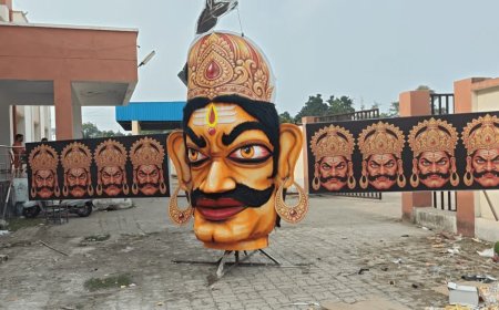 रियासतकाल से चली आ रही छतरपुर की अनूठी रामलीला, 65 फीट ऊंचे रावण के पुतले में घूमेगा सिर और तलवार