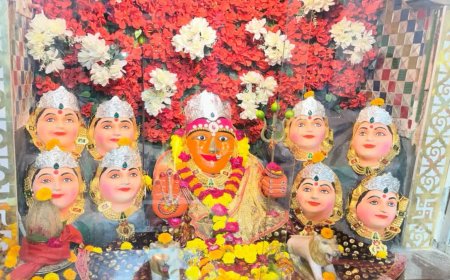 200 साल पुराना इतिहास और चमत्कारिक मान्यता, शारदीय नवरात्रि पर बड़वानी के प्रसिद्ध 'मां मोटी माता मंदिर' में उमड़े भक्त