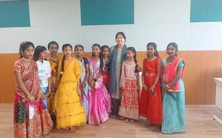 शाहपुर के सांदीपनि विद्यालय की अनोखी पहल, पढ़ाई के साथ बच्चों को सिखाई जा रही कथक और गरबा की बारीकियां
