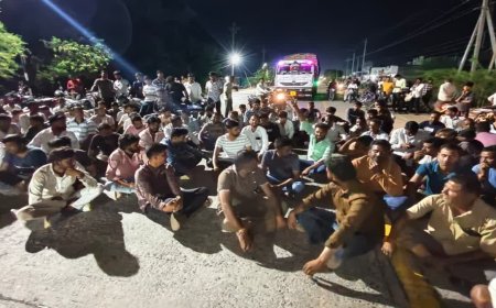 सिंचाई के लिए बिजली न मिलने पर सड़कों पर उतरे किसान, SDM के आश्वासन के बाद खुला जाम