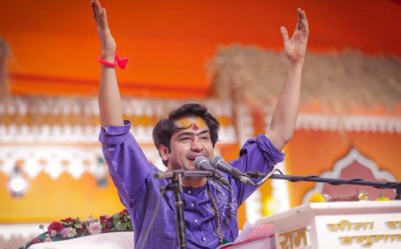 धीरेंद्र शास्त्री का आस्था और ट्रेंड पर तीखा तंज— साईं बाबा, खाटू श्याम और नीम करौली बाबा का दिया उदाहरण