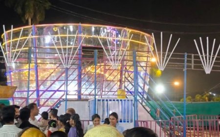 गोलबाजार मेले में टला बड़ा हादसा, झूला झूलते वक्त रील बना रहे थे युवक-युवती, मची अफरातफरी