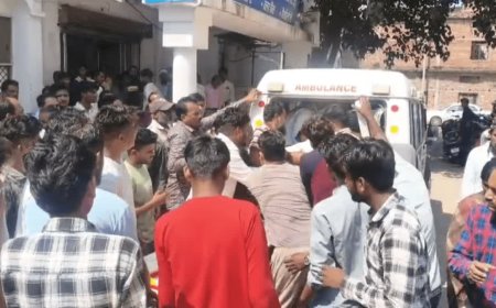 सागर-कानपुर हाईवे पर मातगुवां के पास भीषण सड़क हादसा, कार पेड़ से टकराने से 2 की मौत, 3 घायल