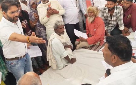खिलचीपुर में 'मुख्यमंत्री जन विश्वास कार्यक्रम' के मंच पर हंगामा, विधायक अमरसिंह यादव ने जल निगम GM को सुनाई खरी-खोटी