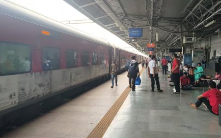 त्योहारी सीजन में रेलवे की बड़ी सौगात! कोच्चुवेली-निजामुद्दीन स्पेशल ट्रेन का इटारसी और रानी कमलापति पर ठहराव