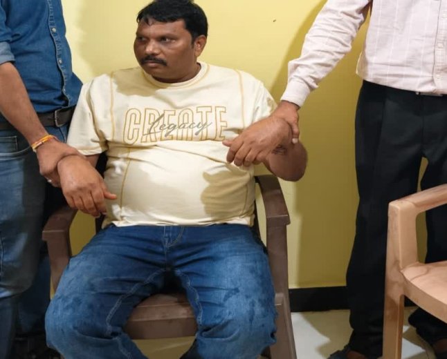 जलाऊ लकड़ी का केस बनाने का डर दिखाकर मांग रहा था रिश्वत, भ्रष्टाचार निवारण अधिनियम के तहत केस दर्ज