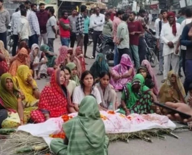 50 रुपये मांगने पर लाठियों से पीटा, पत्नी का आरोप- जबरन पिलाया जहर, आरोपी साहू परिवार पर केस दर्ज